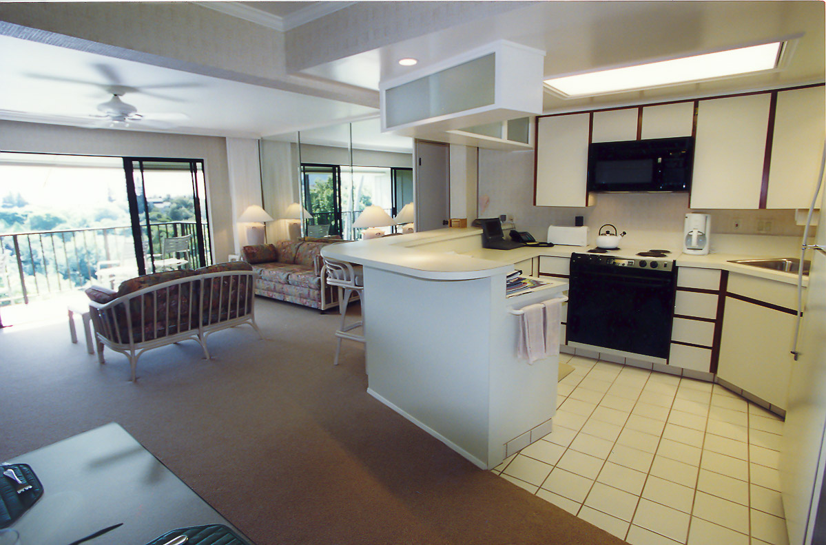 A spacious kitchen at VRI's Alii Kai Resort in Hawaii